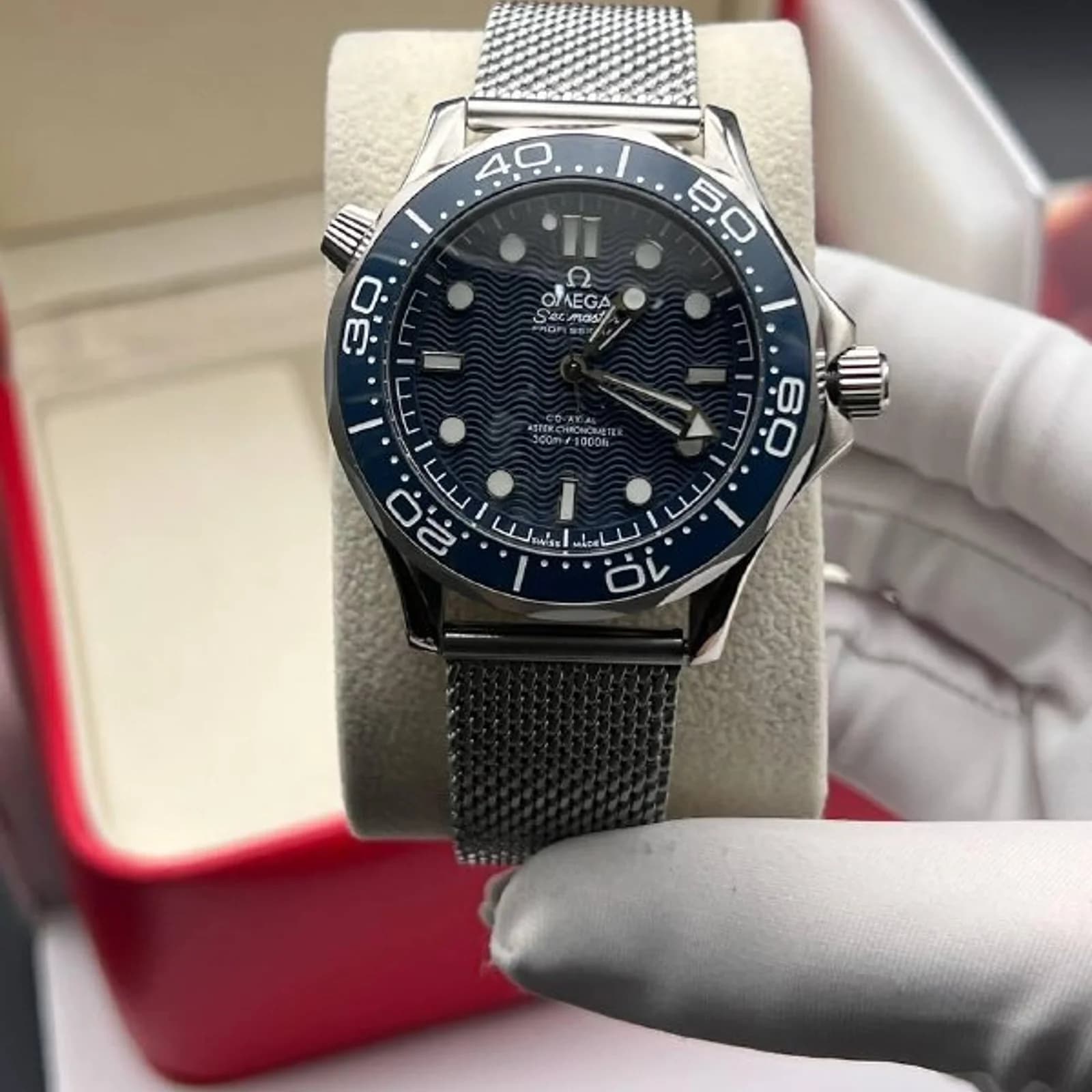Omega Seamaster 007