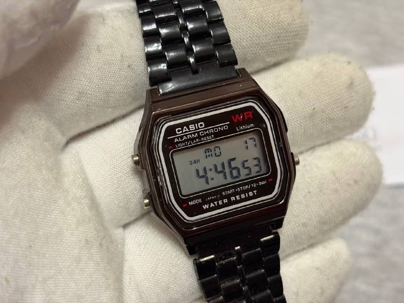 Casio Vintage черные металлическим ремешком (A159WA)