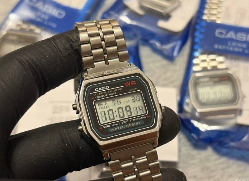 Casio Vintage с металлическим ремешком (A159WA)